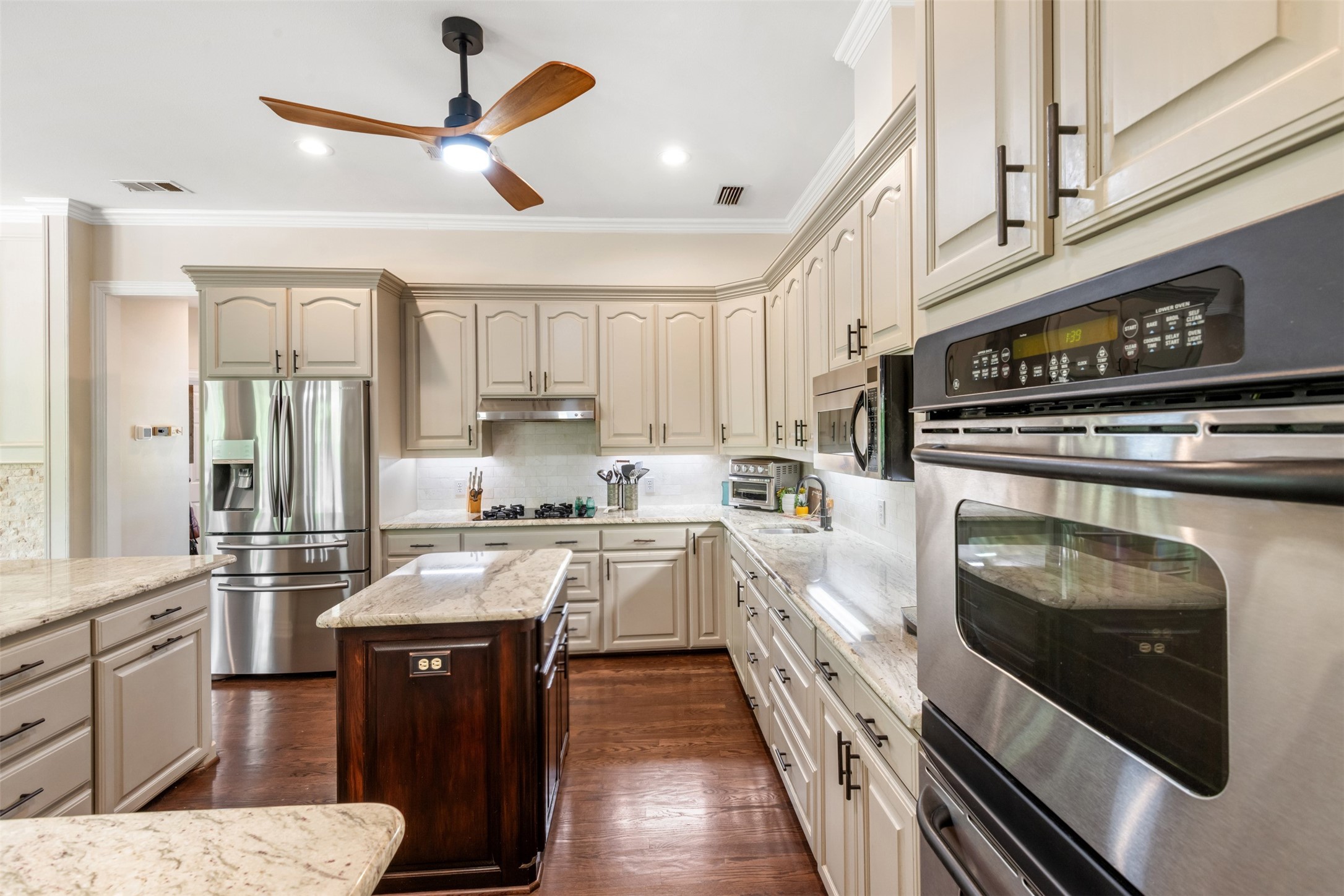 200 Shadow Wood Drive Argyle TX 76226