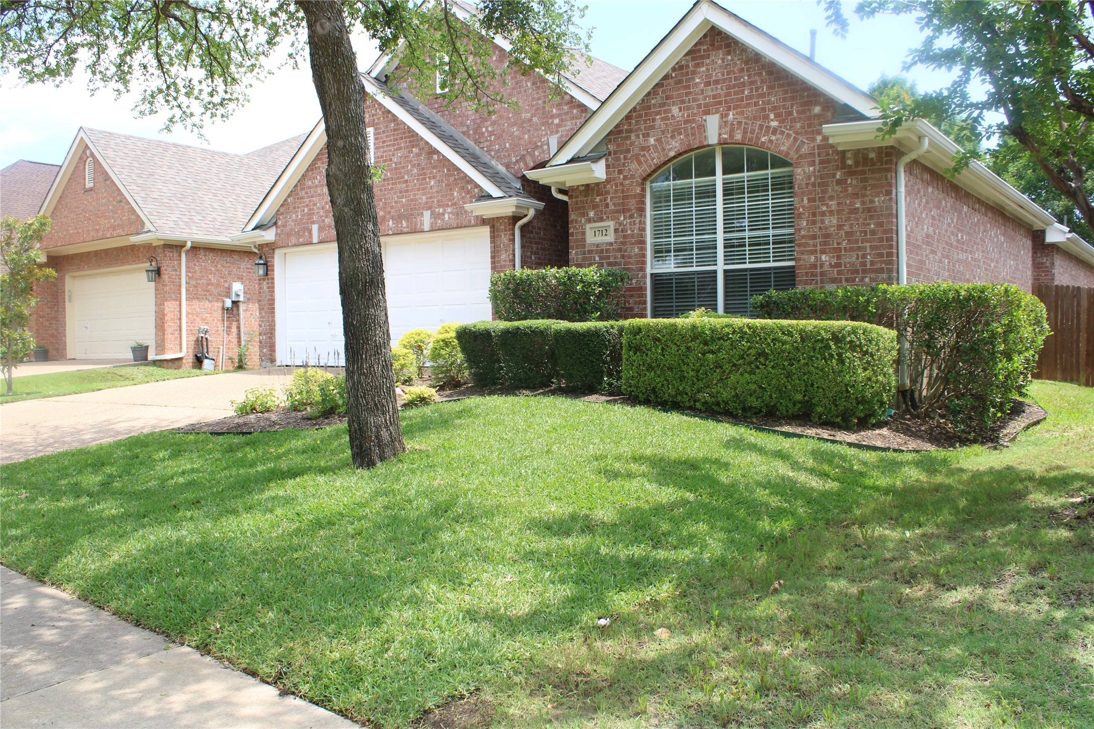 1712 Villa Court Corinth TX 76210