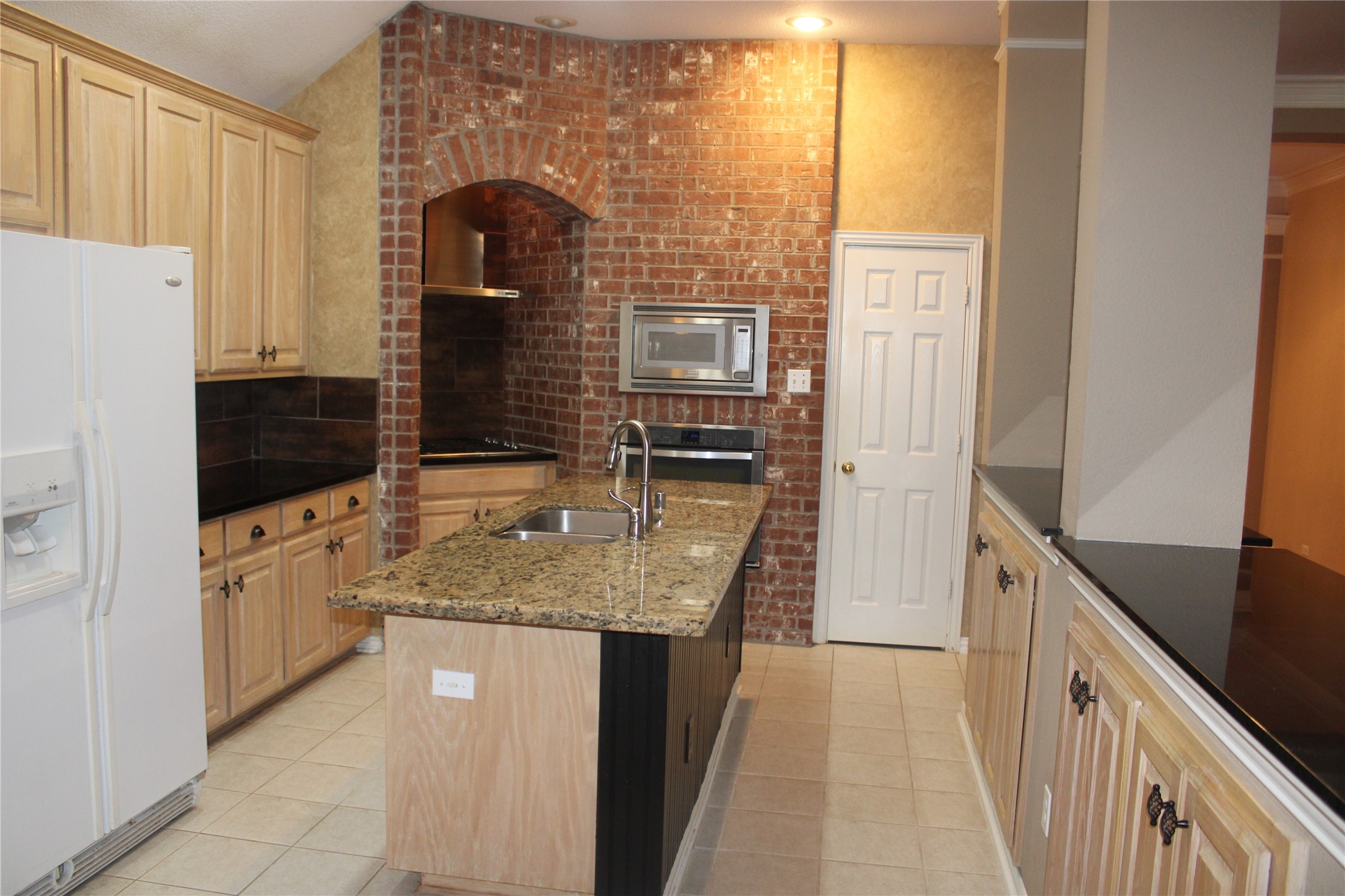1712 Villa Court Corinth TX 76210