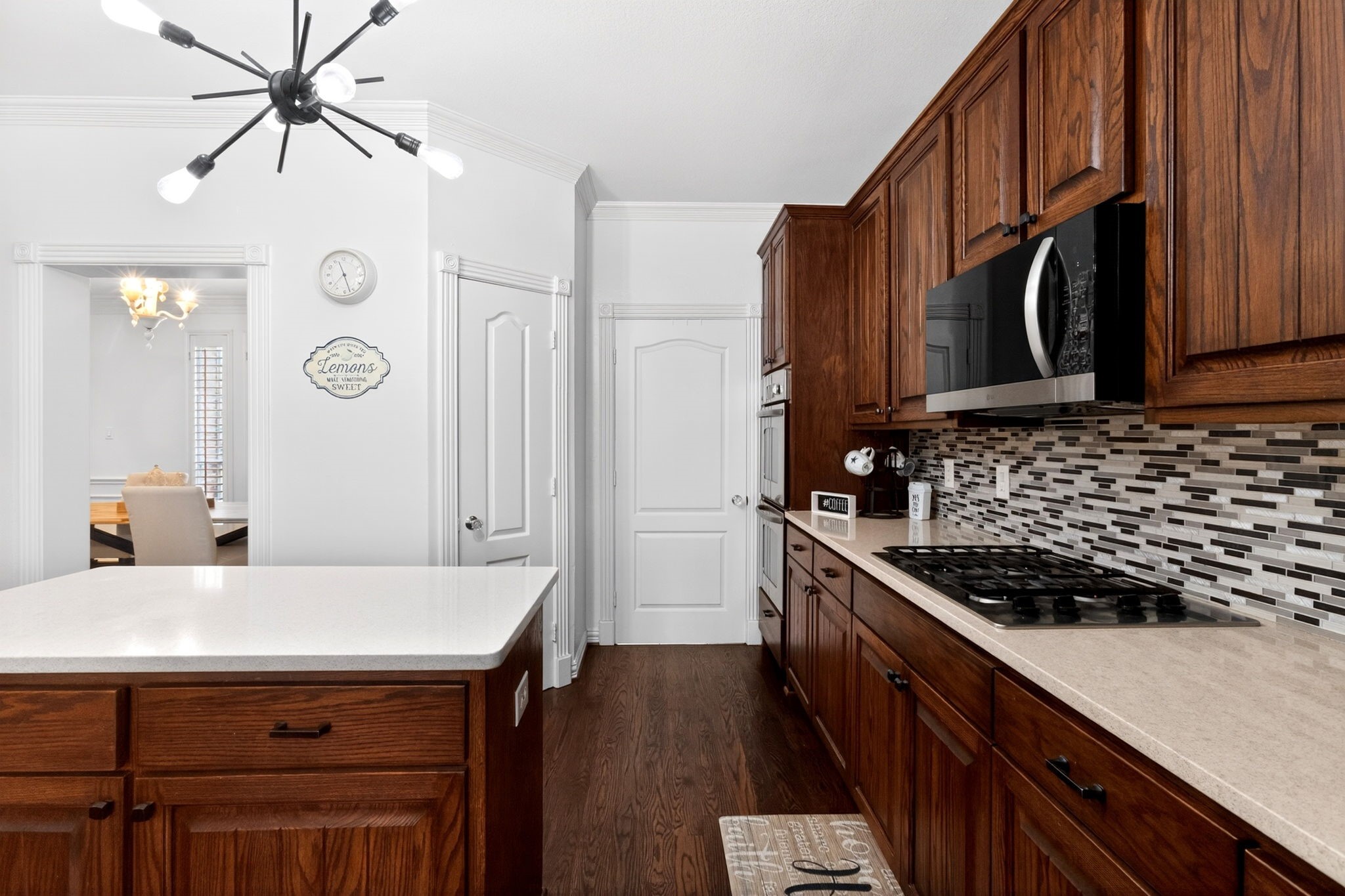 6921 Tartan Trail Garland TX 75044