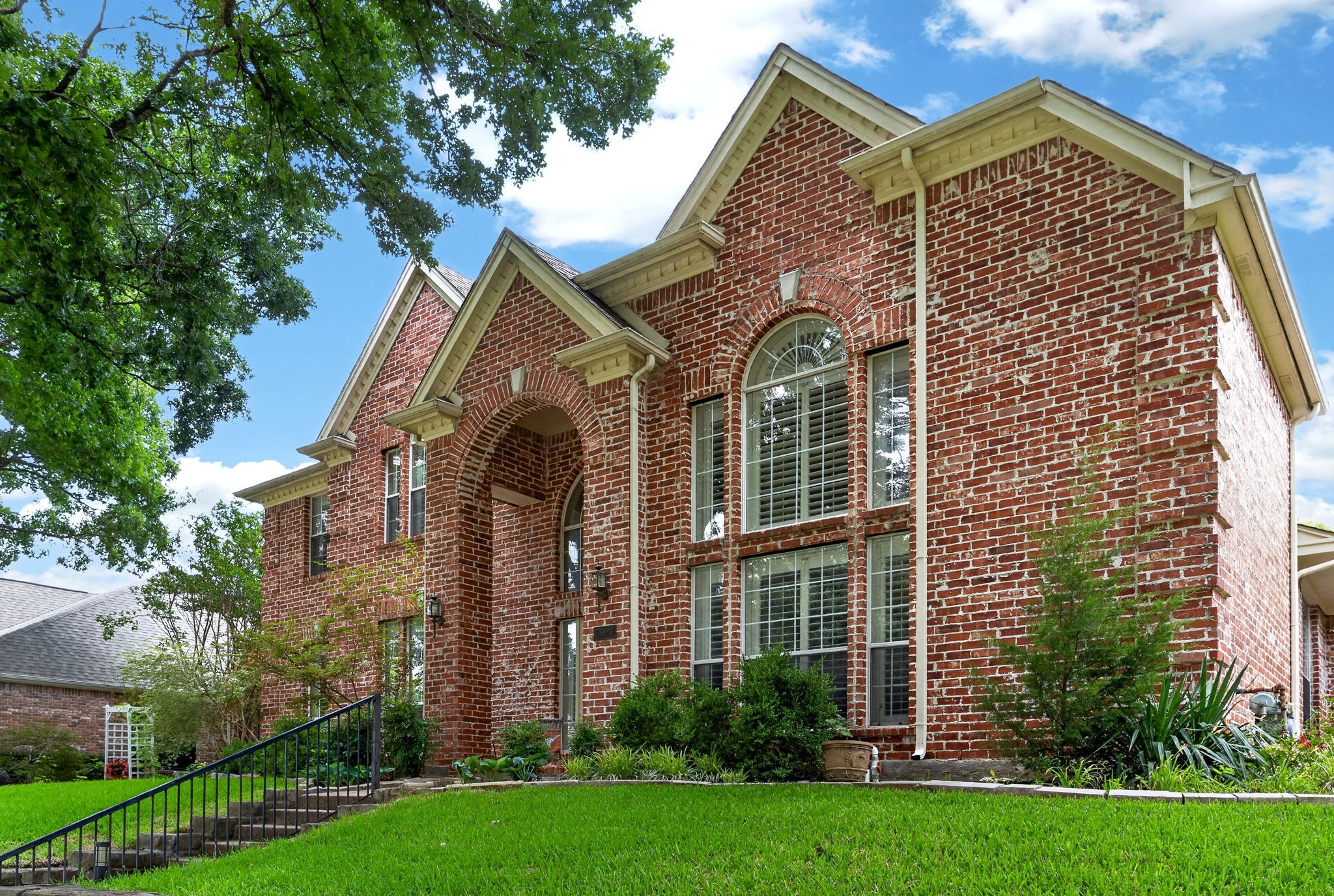 6921 Tartan Trail Garland TX 75044