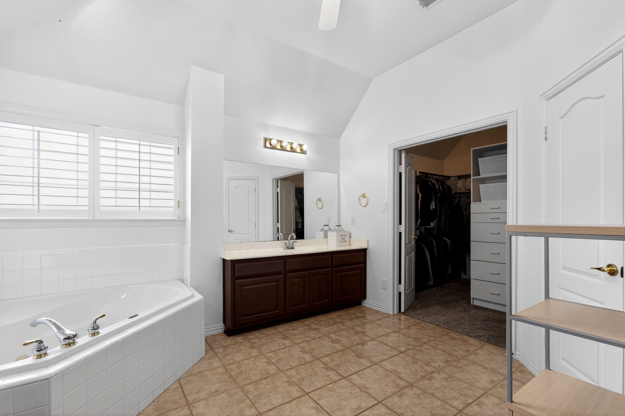 6921 Tartan Trail Garland TX 75044