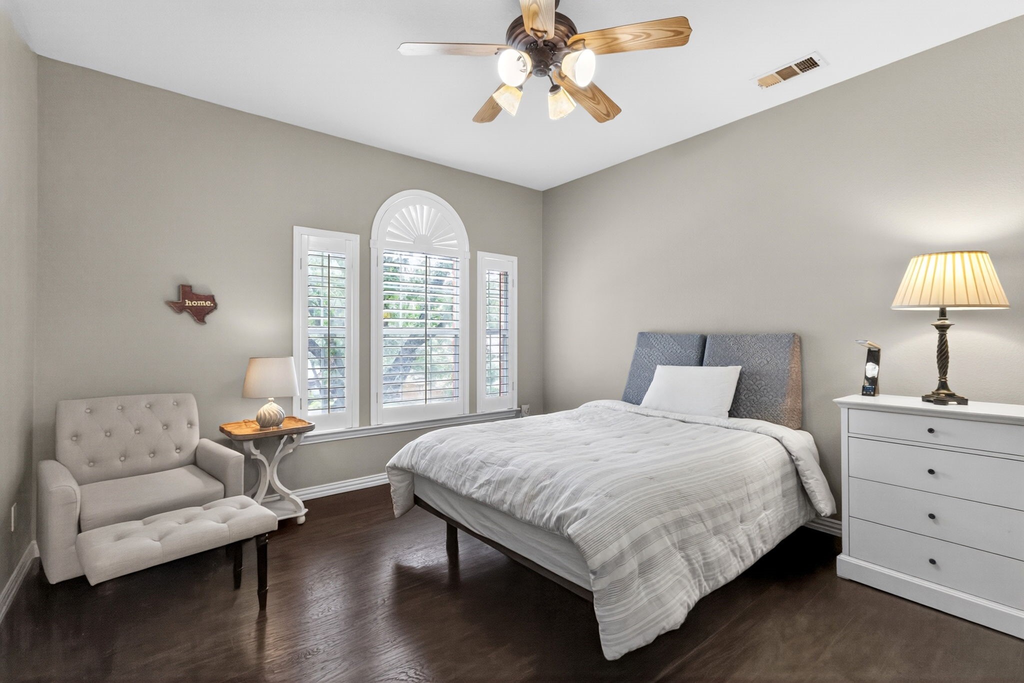 6921 Tartan Trail Garland TX 75044