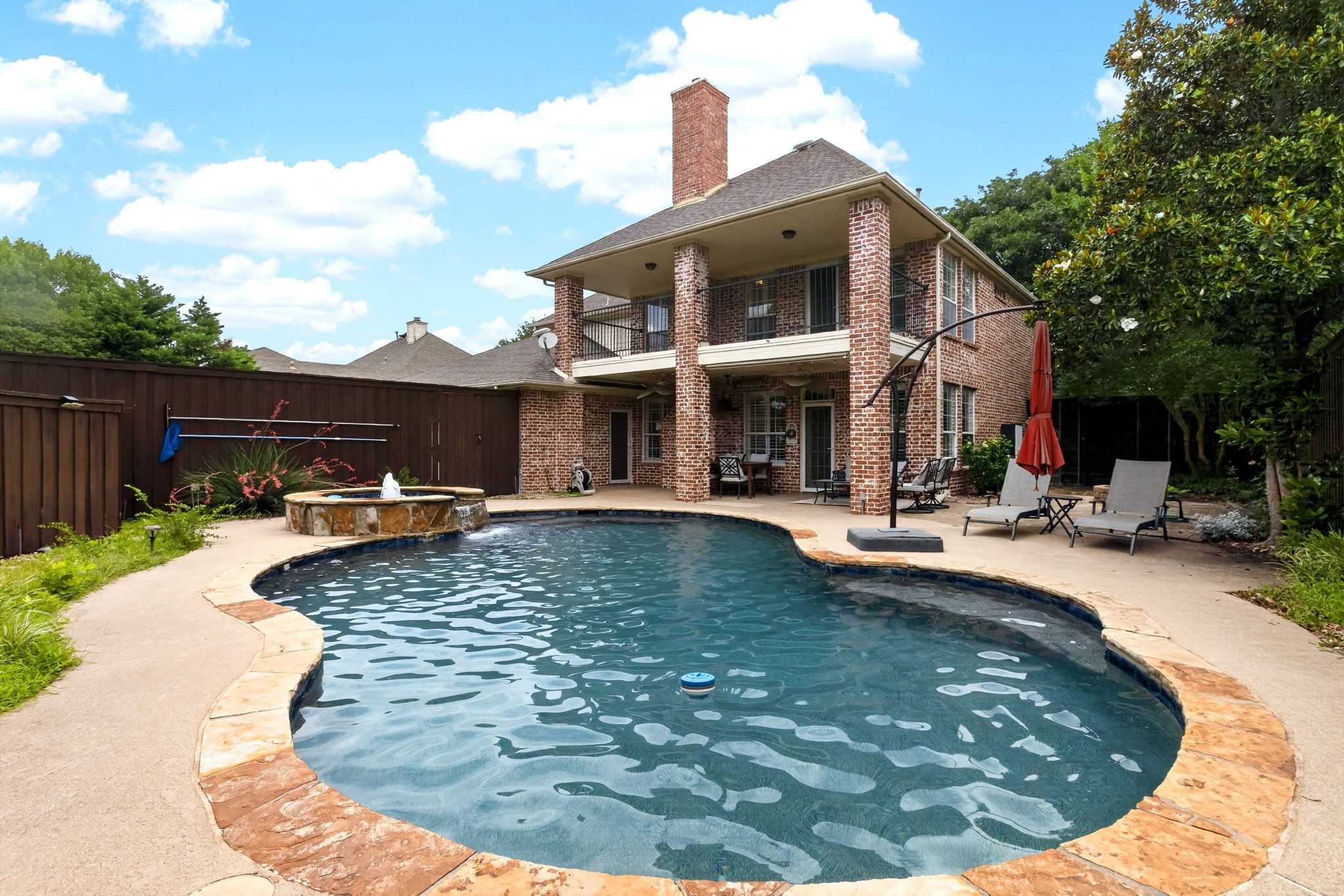 6921 Tartan Trail Garland TX 75044