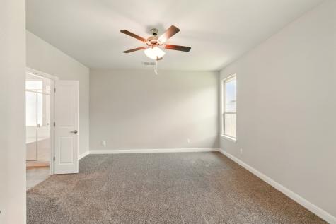 524 Big Horn Pass Denton TX 76210