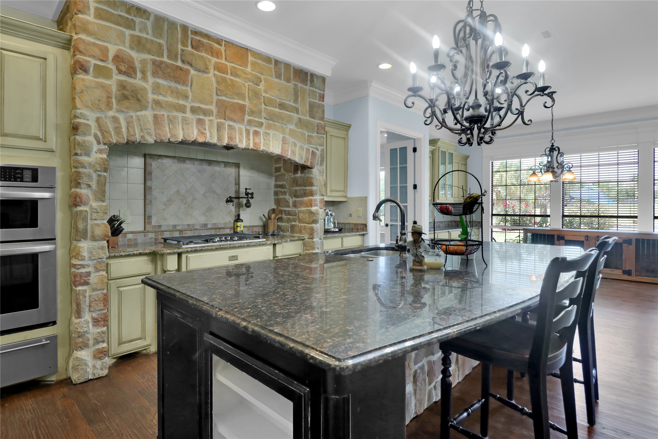 6625 Gehrig Circle Burleson TX 76028