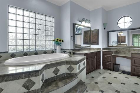 6625 Gehrig Circle Burleson TX 76028