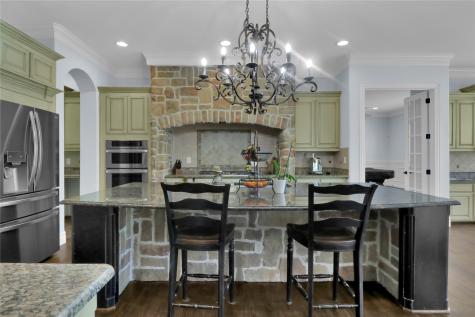 6625 Gehrig Circle Burleson TX 76028