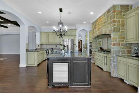 6625 Gehrig Circle Burleson TX 76028