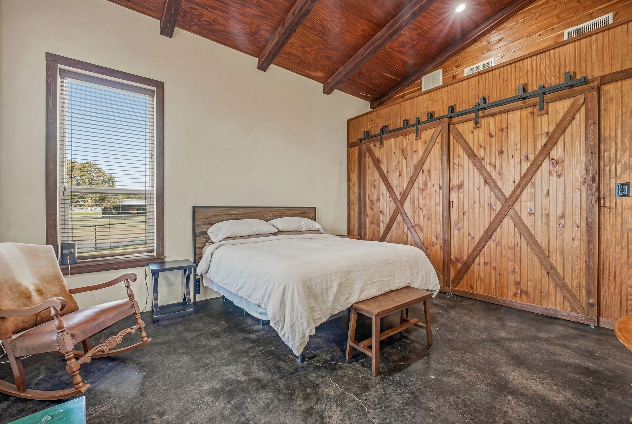 221 Silver Spur Weatherford TX 76087