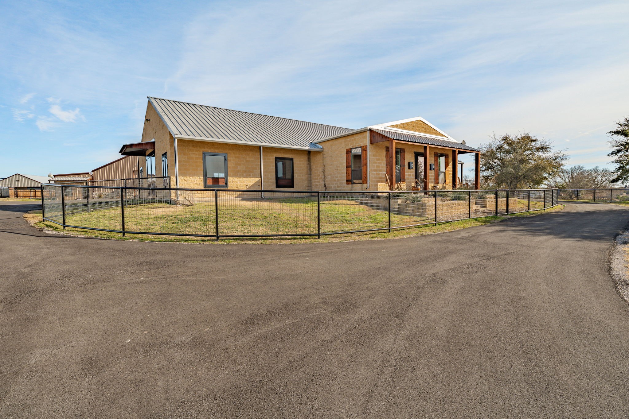 221 Silver Spur Weatherford TX 76087