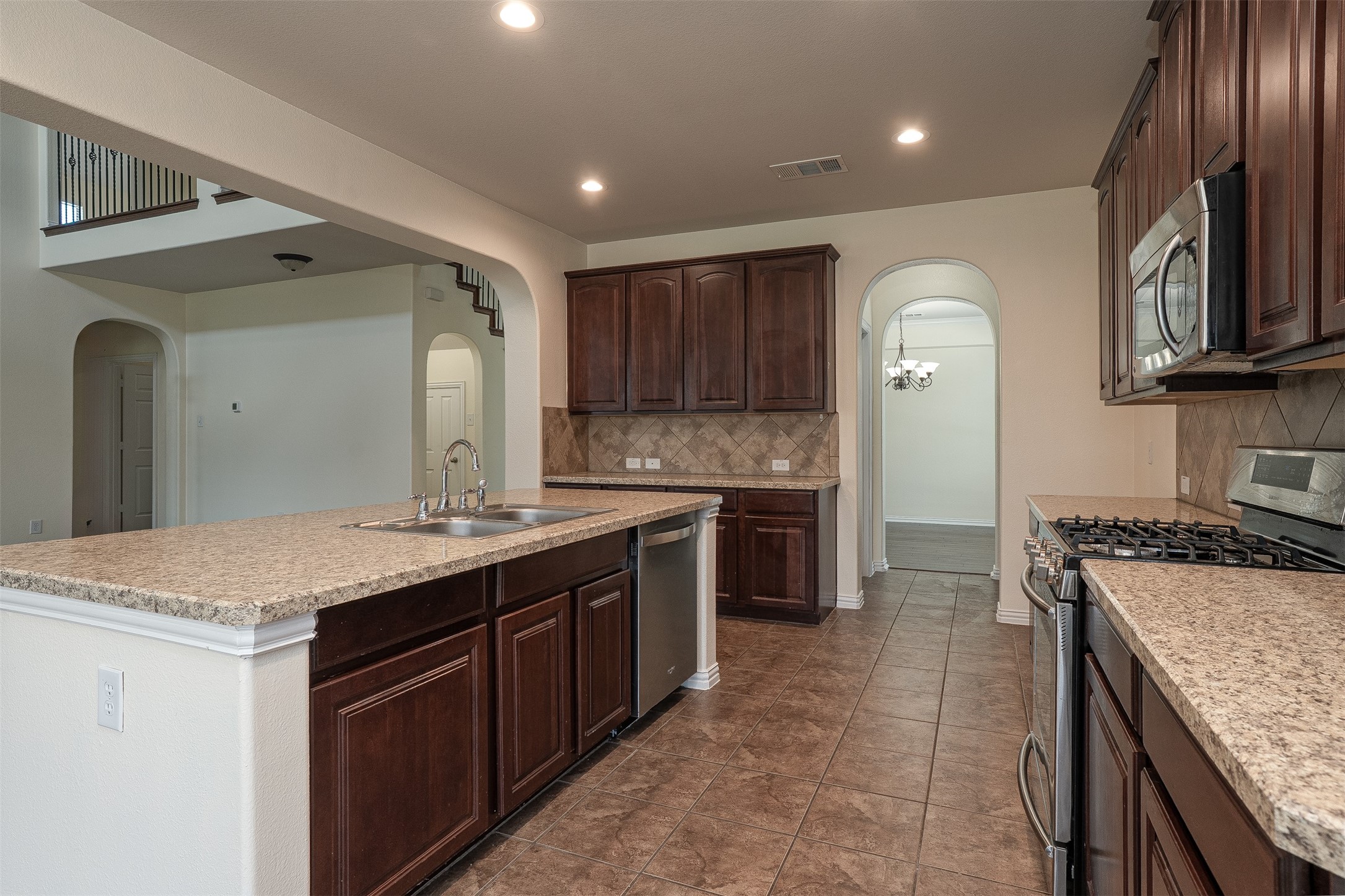1220 Berkeley Drive Burleson TX 76028