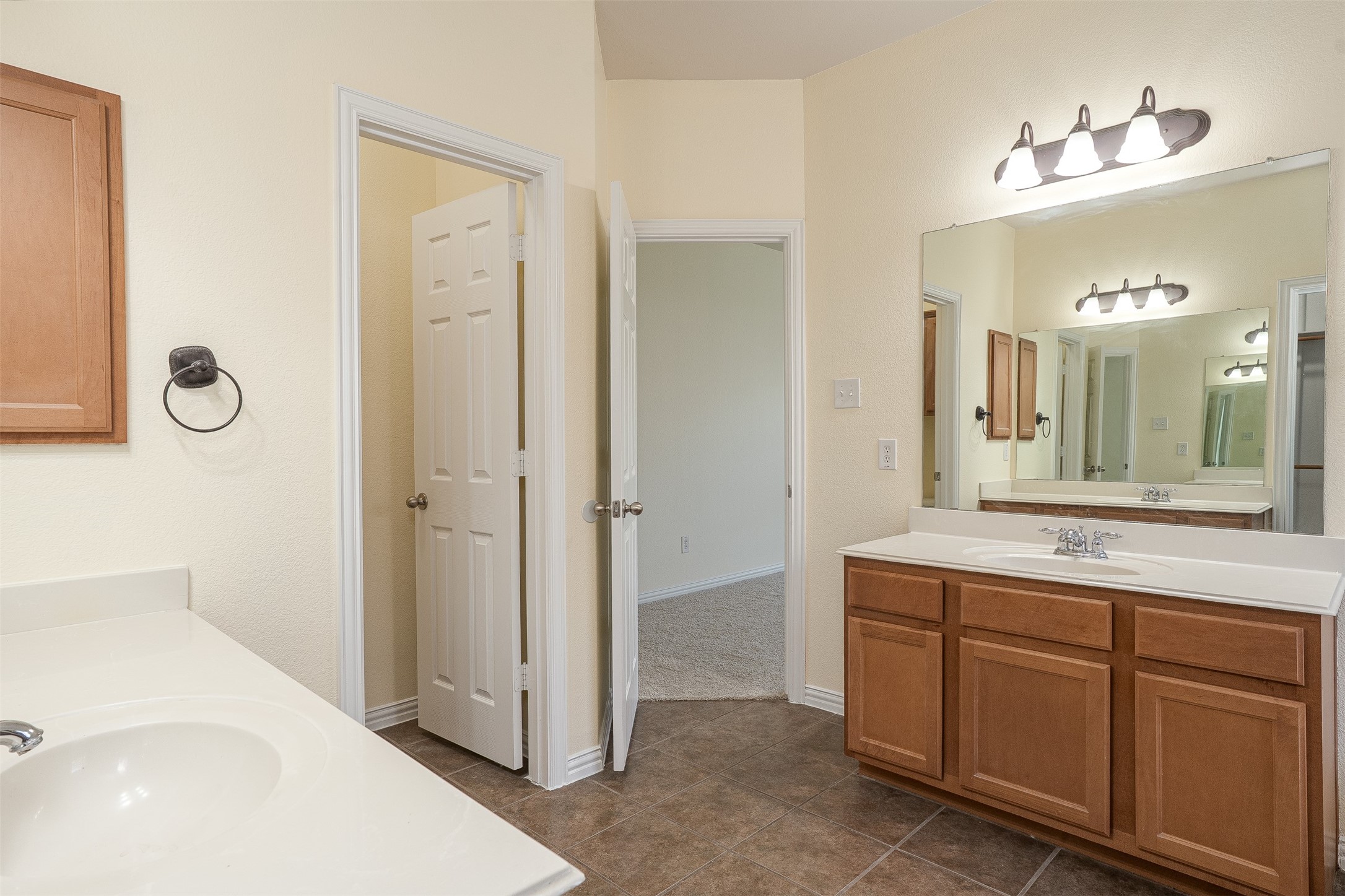 1220 Berkeley Drive Burleson TX 76028