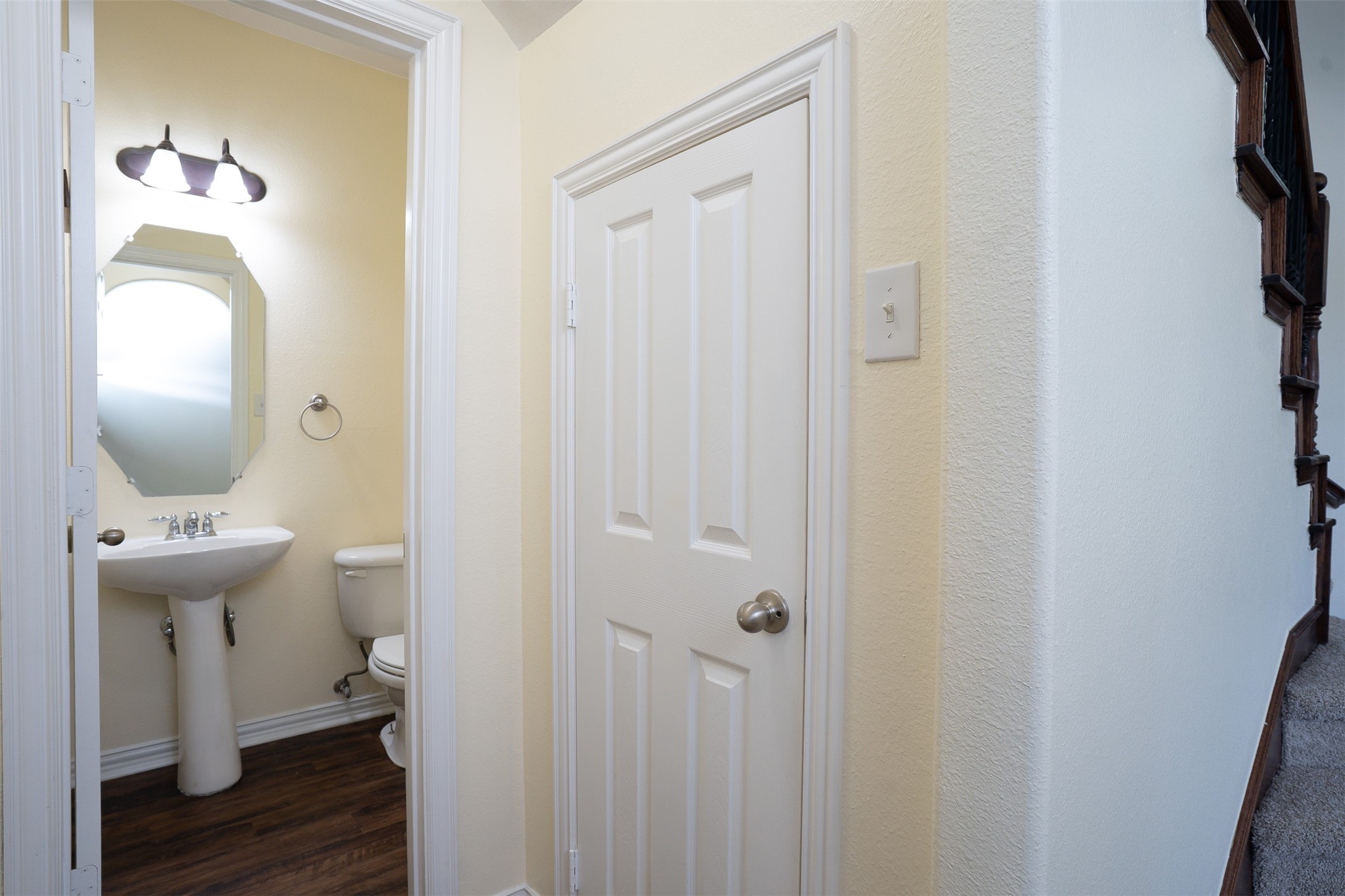 1220 Berkeley Drive Burleson TX 76028