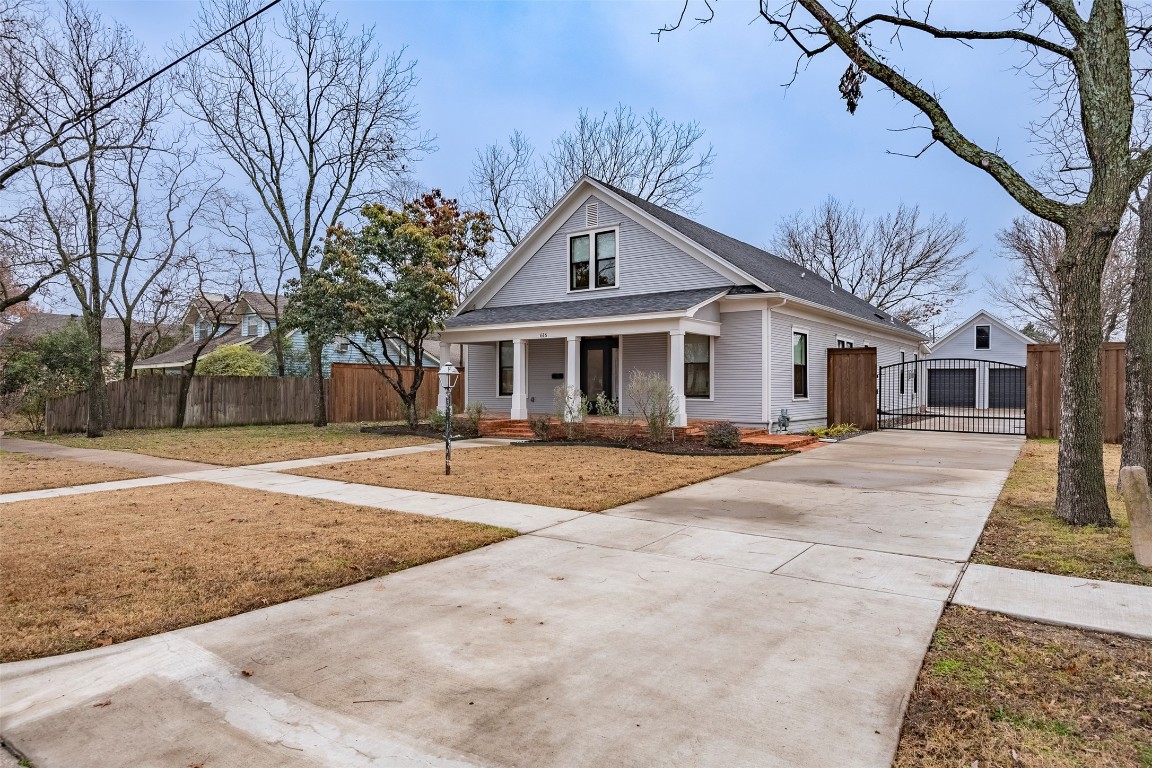 616 E Marvin Avenue Waxahachie TX 75165