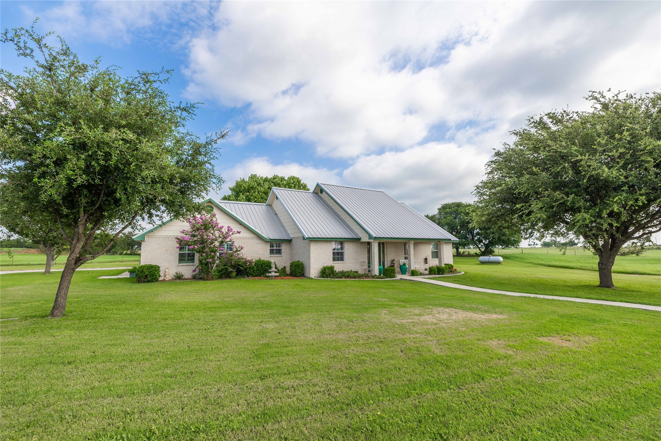 8430 Highway 16 De Leon TX 76444