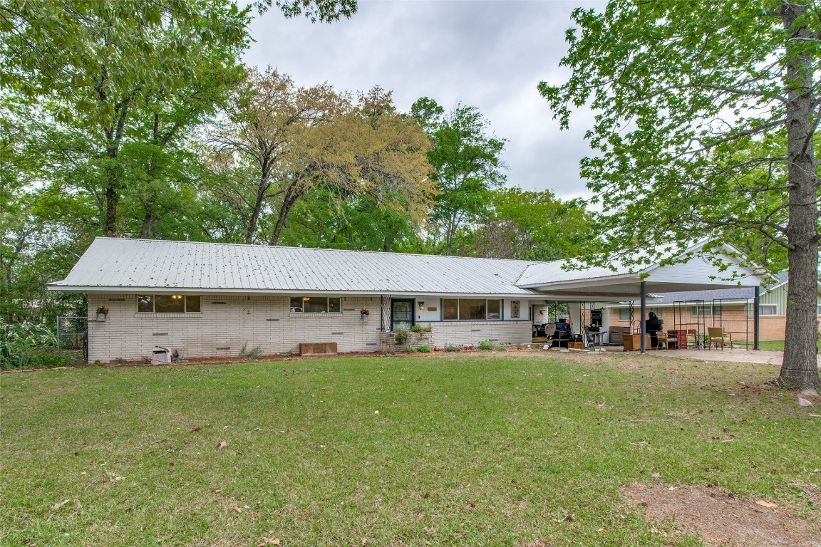 401 Bowie Street Edgewood TX 75117