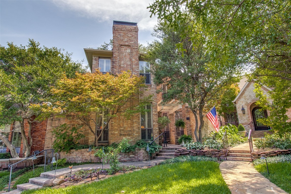 18 Glenmeadow Court Dallas TX 75225