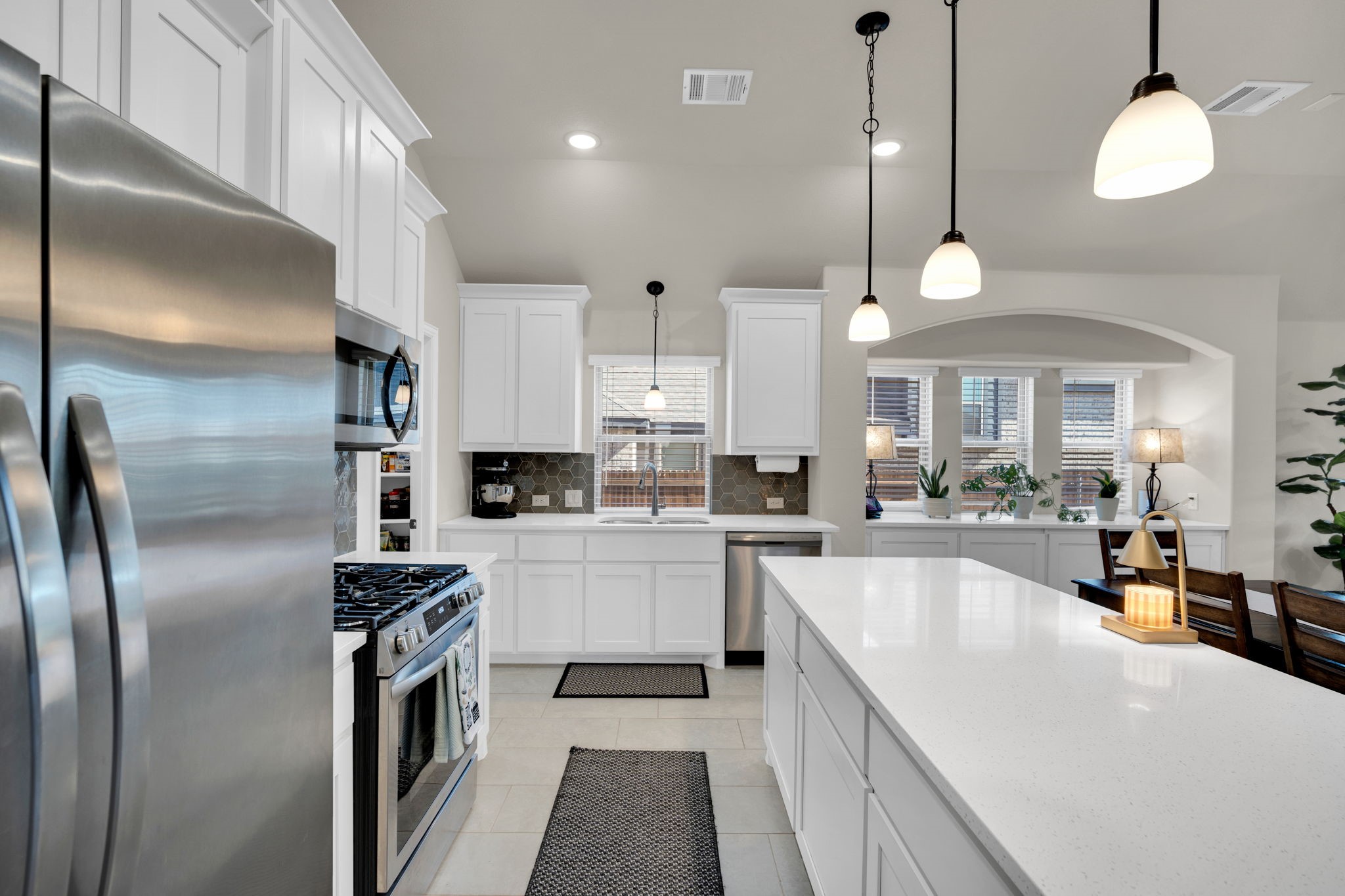 208 Claywood Drive Glenn Heights TX 75154