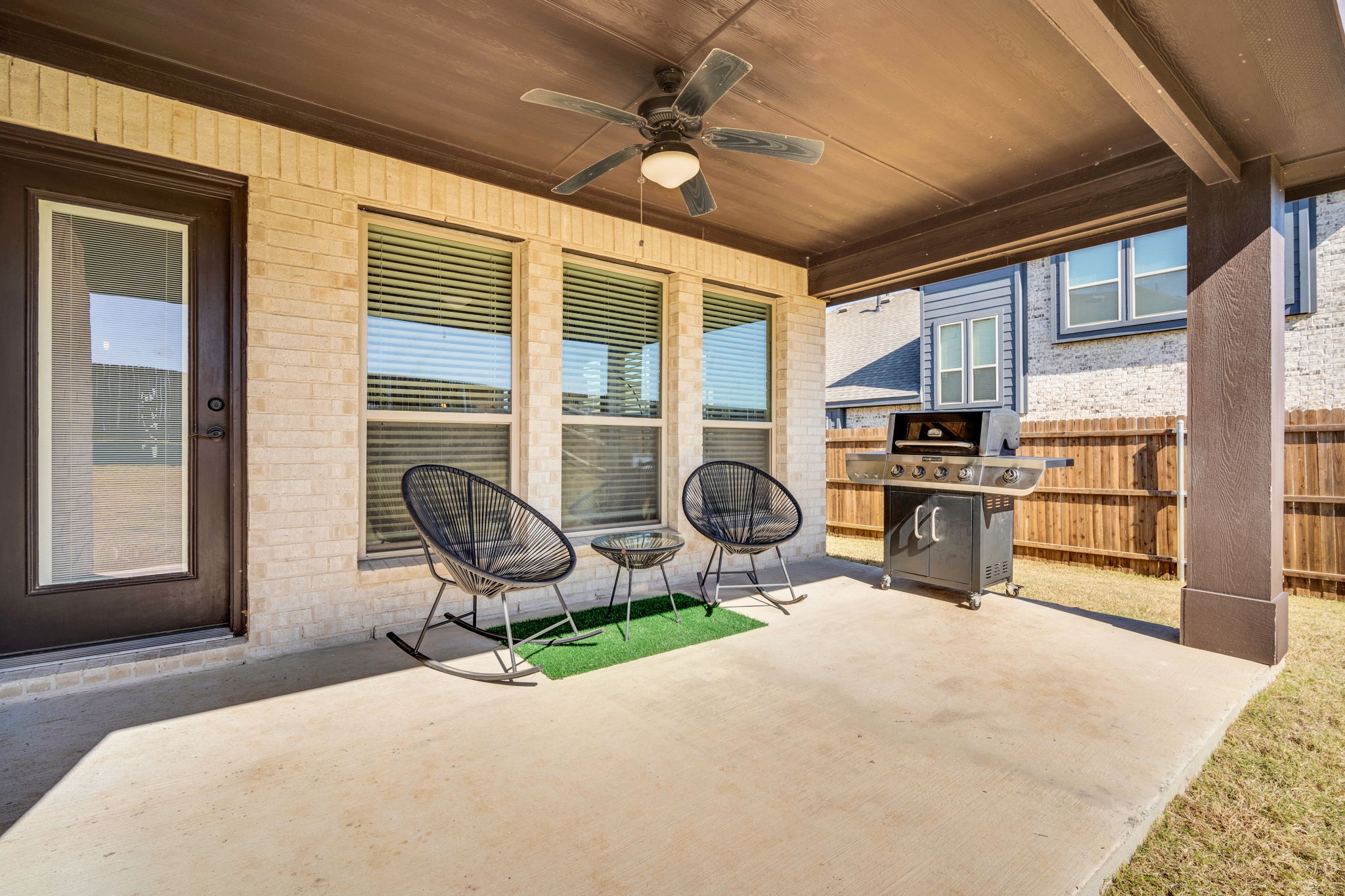 208 Claywood Drive Glenn Heights TX 75154