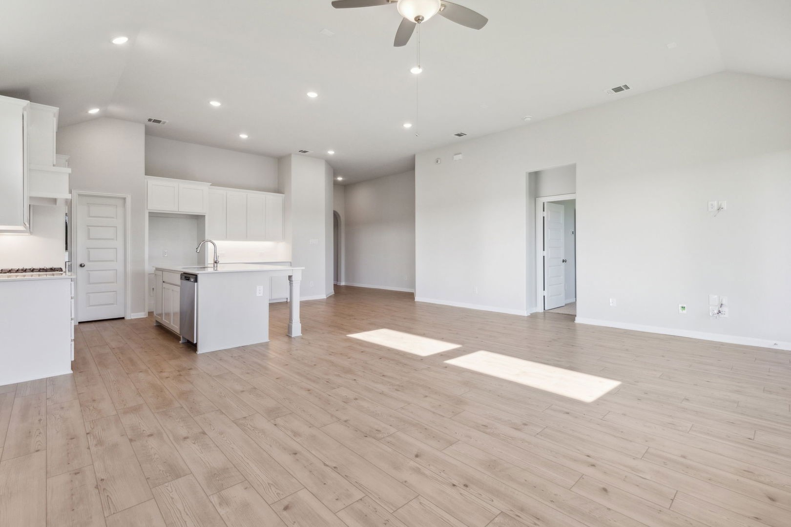 1423 Golden Meadow Drive Van Alstyne TX 75495