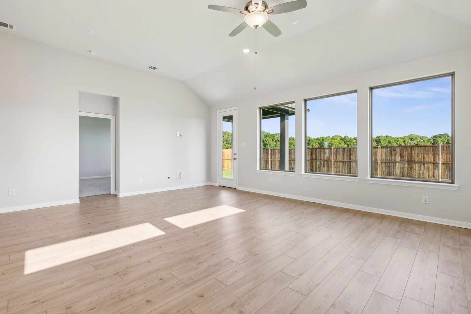 1423 Golden Meadow Drive Van Alstyne TX 75495