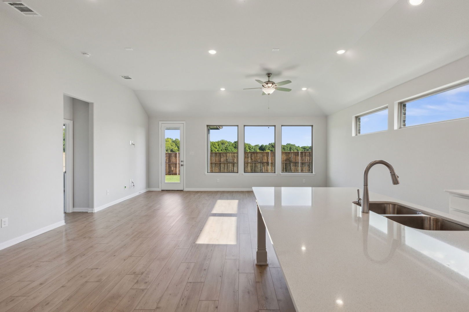 1423 Golden Meadow Drive Van Alstyne TX 75495