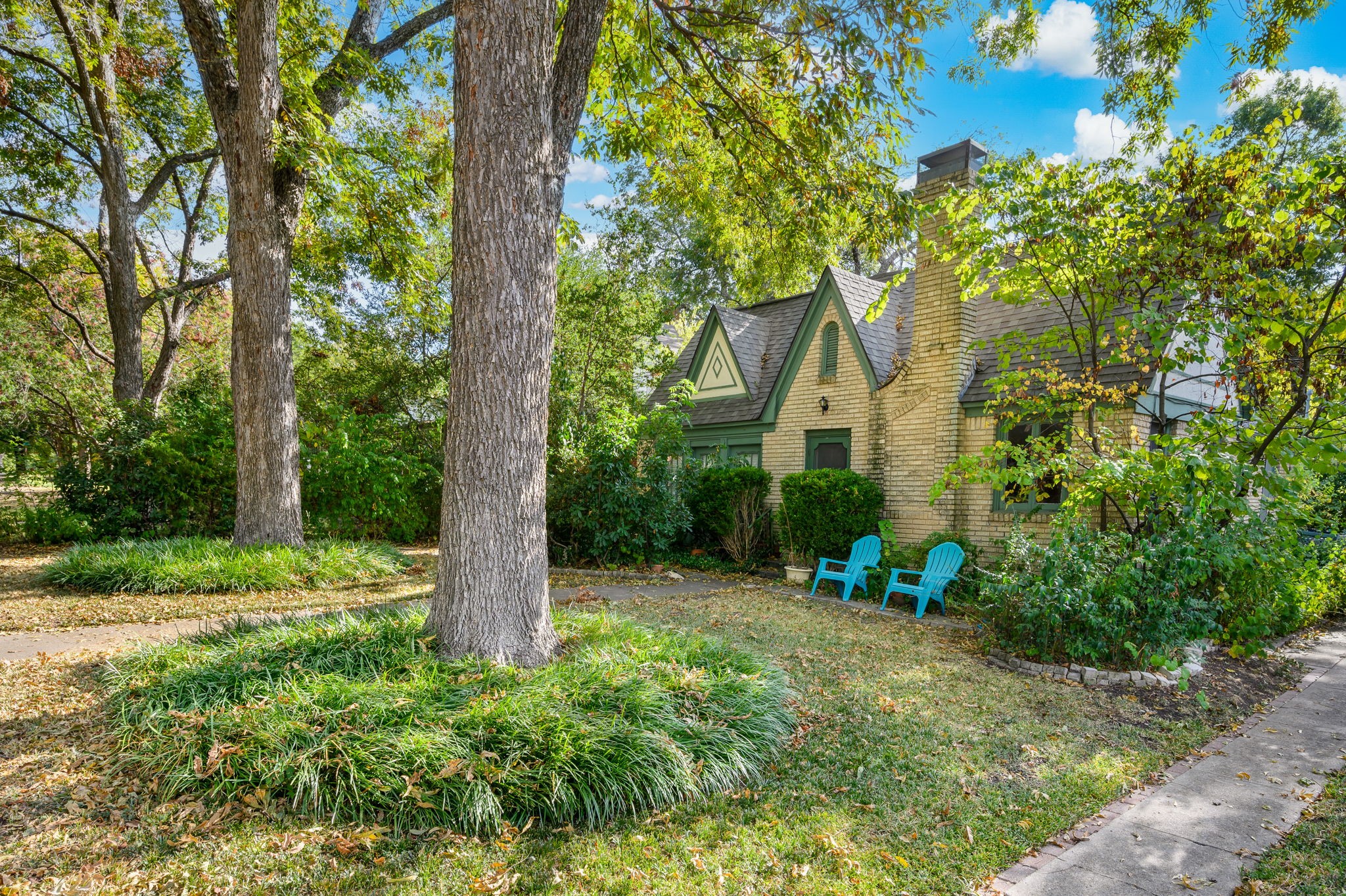 431 Valencia Street Dallas TX 75223