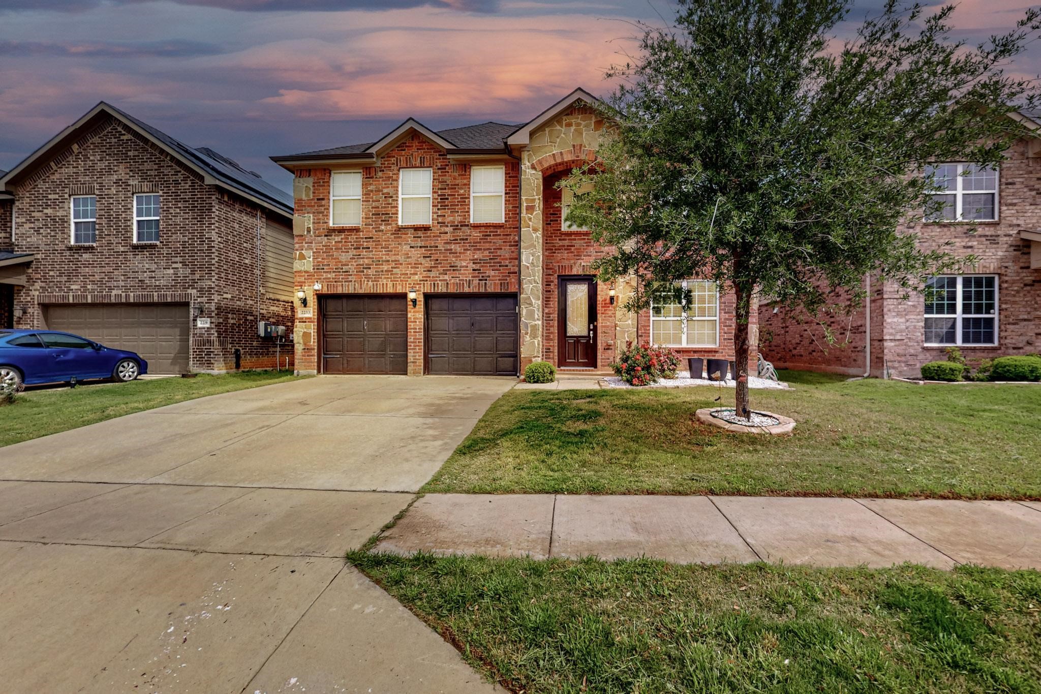 2233 Juarez Drive Fort Worth TX 76177
