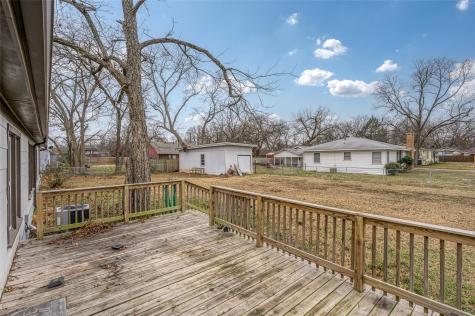 903 Lynn Street Bonham TX 75418