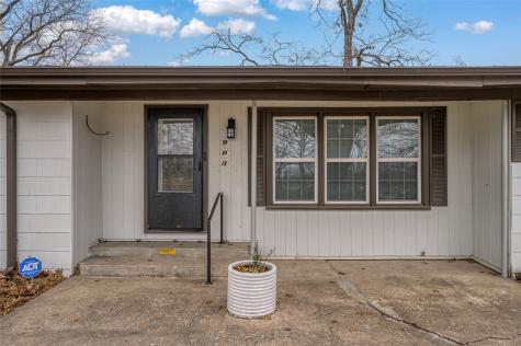 903 Lynn Street Bonham TX 75418