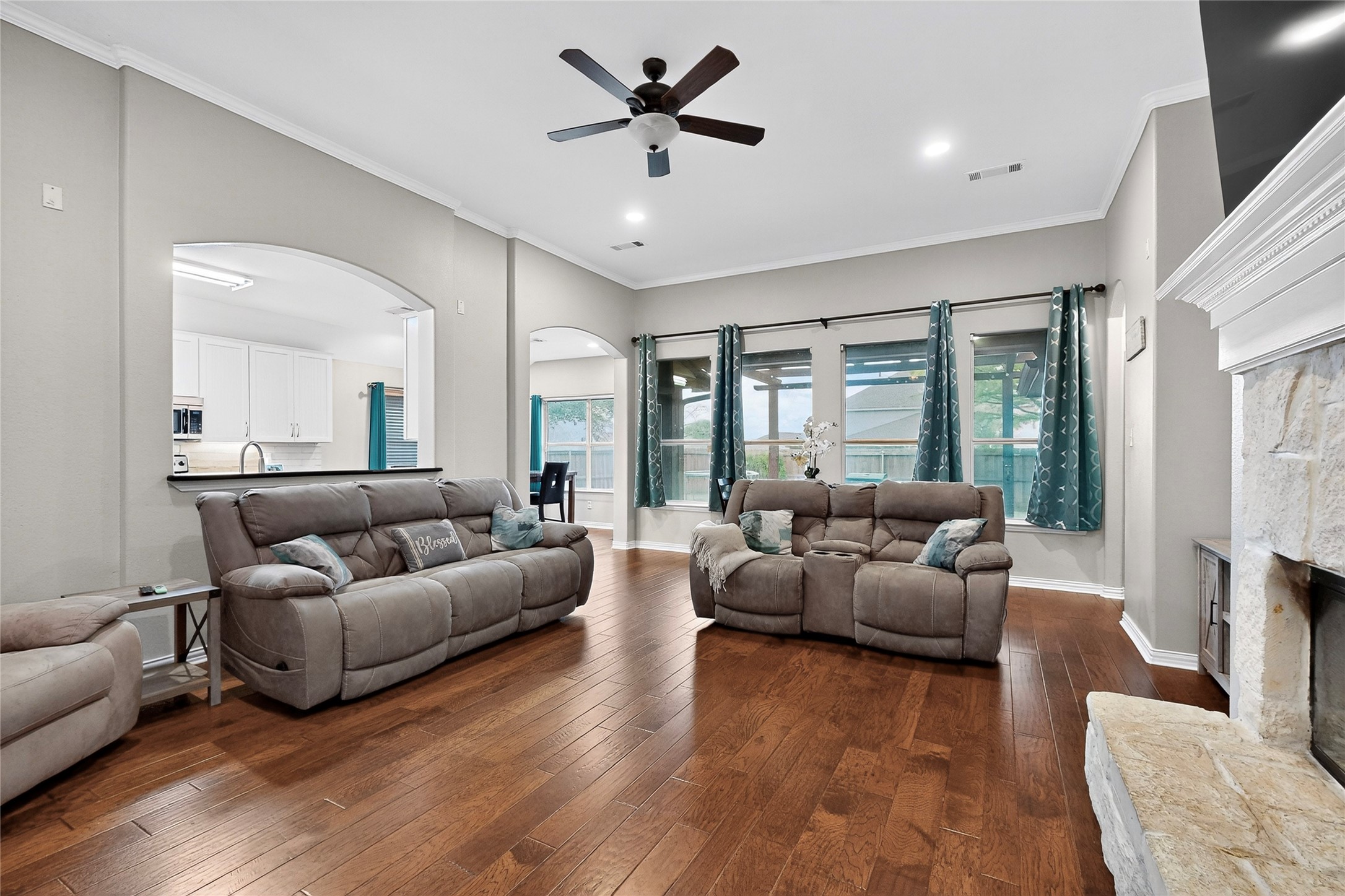 222 Brook Meadow Court Midlothian TX 76065
