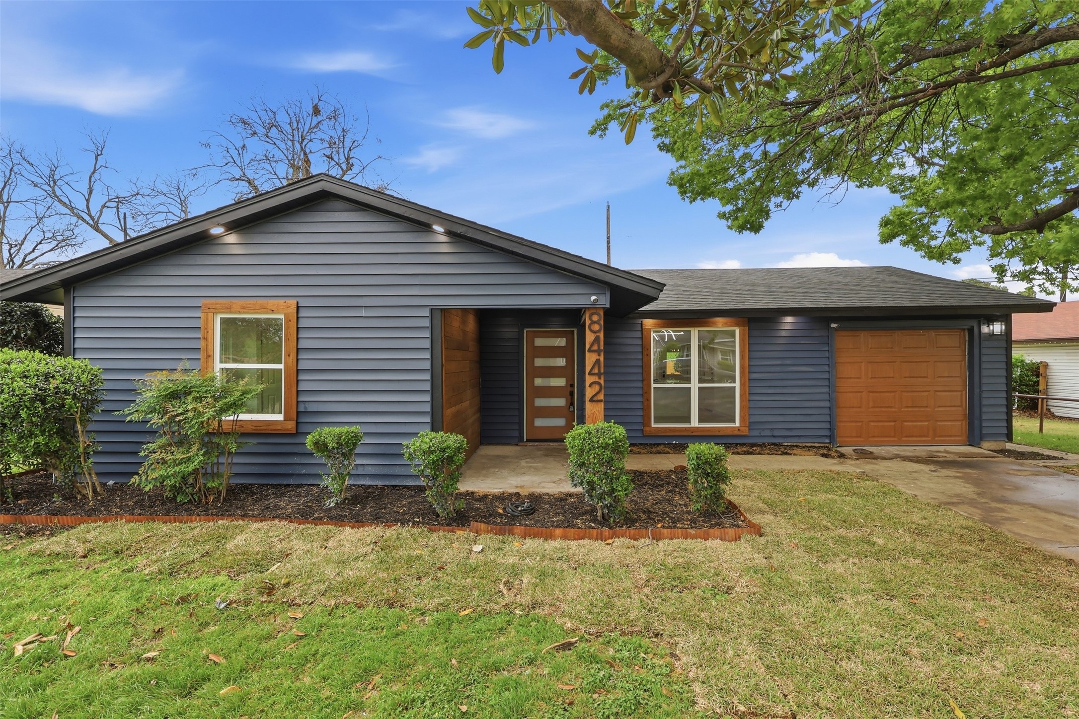 8442 Campanella Drive Dallas TX 75243