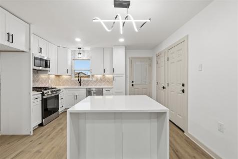 8442 Campanella Drive Dallas TX 75243