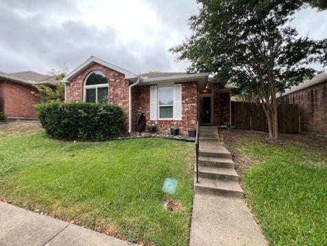 706 Ashbrook Drive Desoto TX 75115