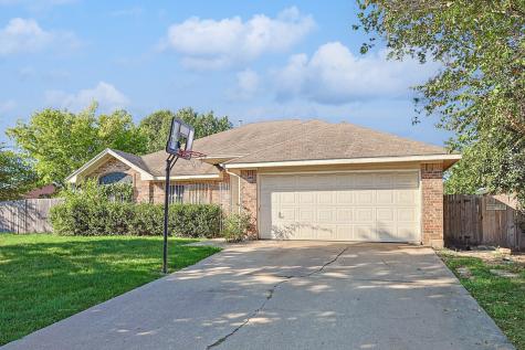 4639 Essex Drive Grand Prairie TX 75052