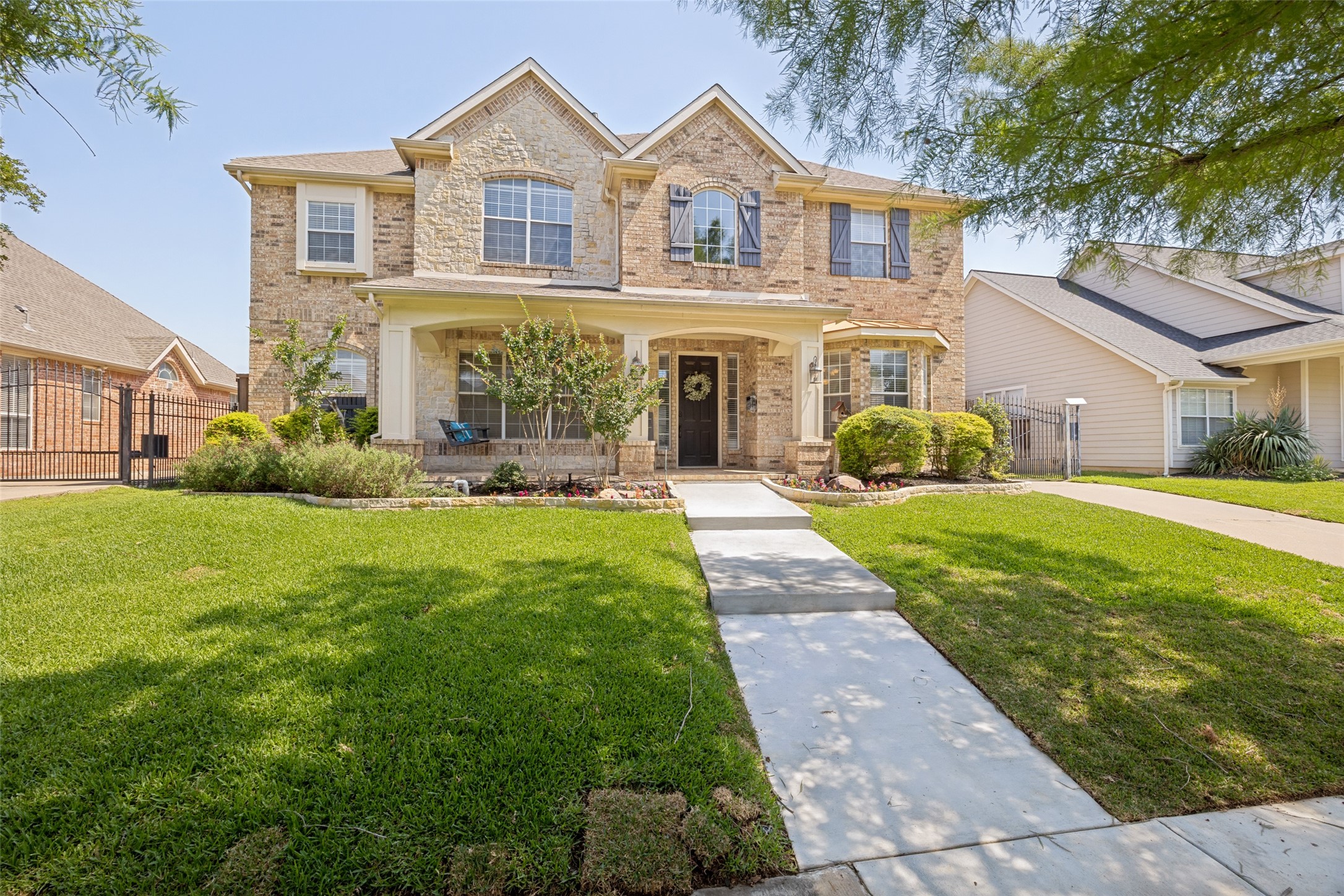 2521 Sir Tristram Lane Lewisville TX 75056