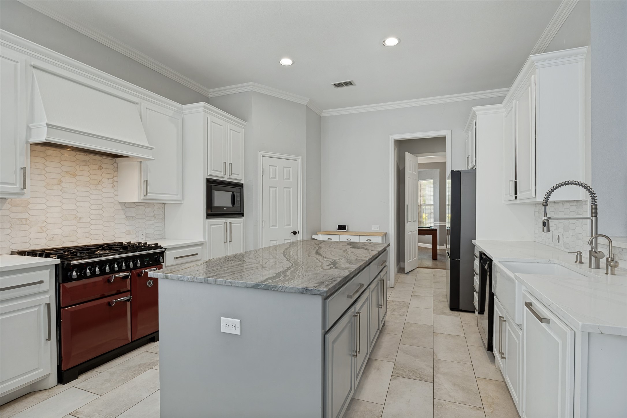 2521 Sir Tristram Lane Lewisville TX 75056