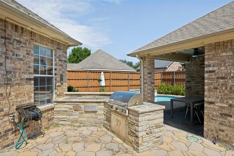 2521 Sir Tristram Lane Lewisville TX 75056