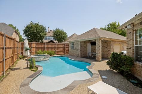 2521 Sir Tristram Lane Lewisville TX 75056