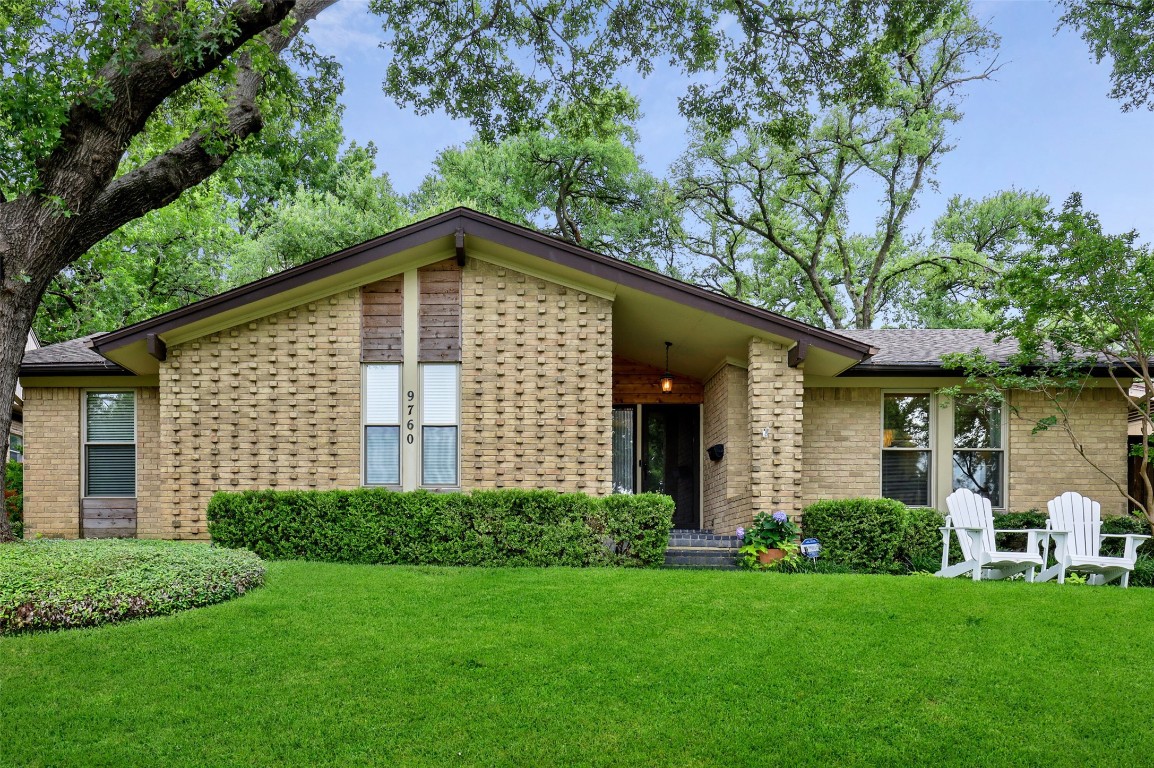 9760 Maplehill Drive Dallas TX 75238