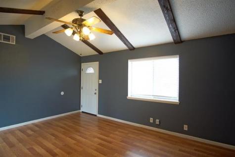 270 32nd Street NW Paris TX 75460