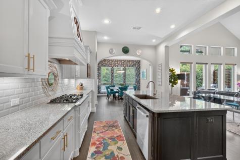 2204 Grafton Lane Mckinney TX 75071