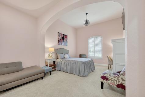 2204 Grafton Lane Mckinney TX 75071