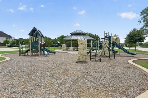 2204 Grafton Lane Mckinney TX 75071