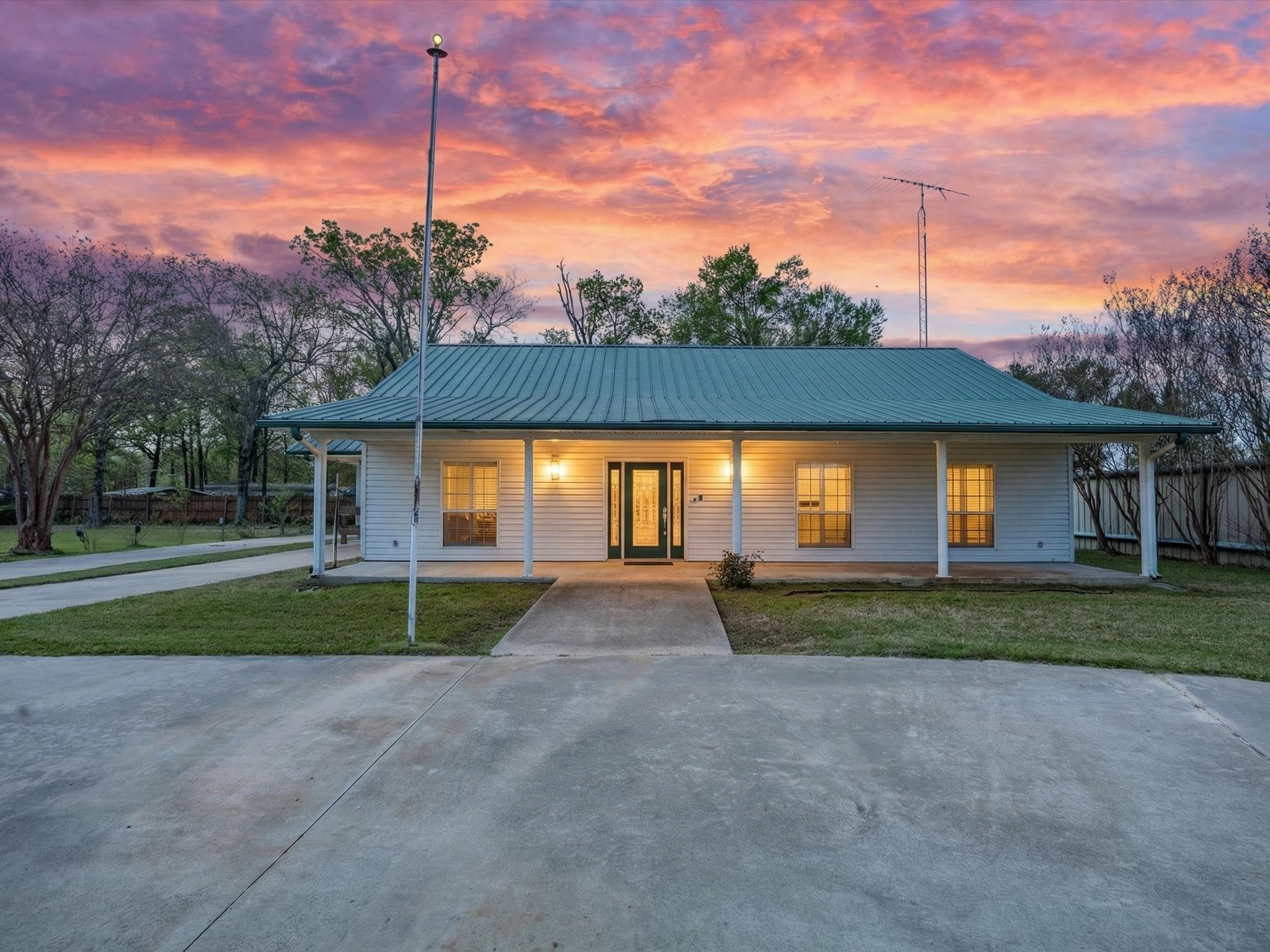 202 County Road 1558 Alba TX 75410