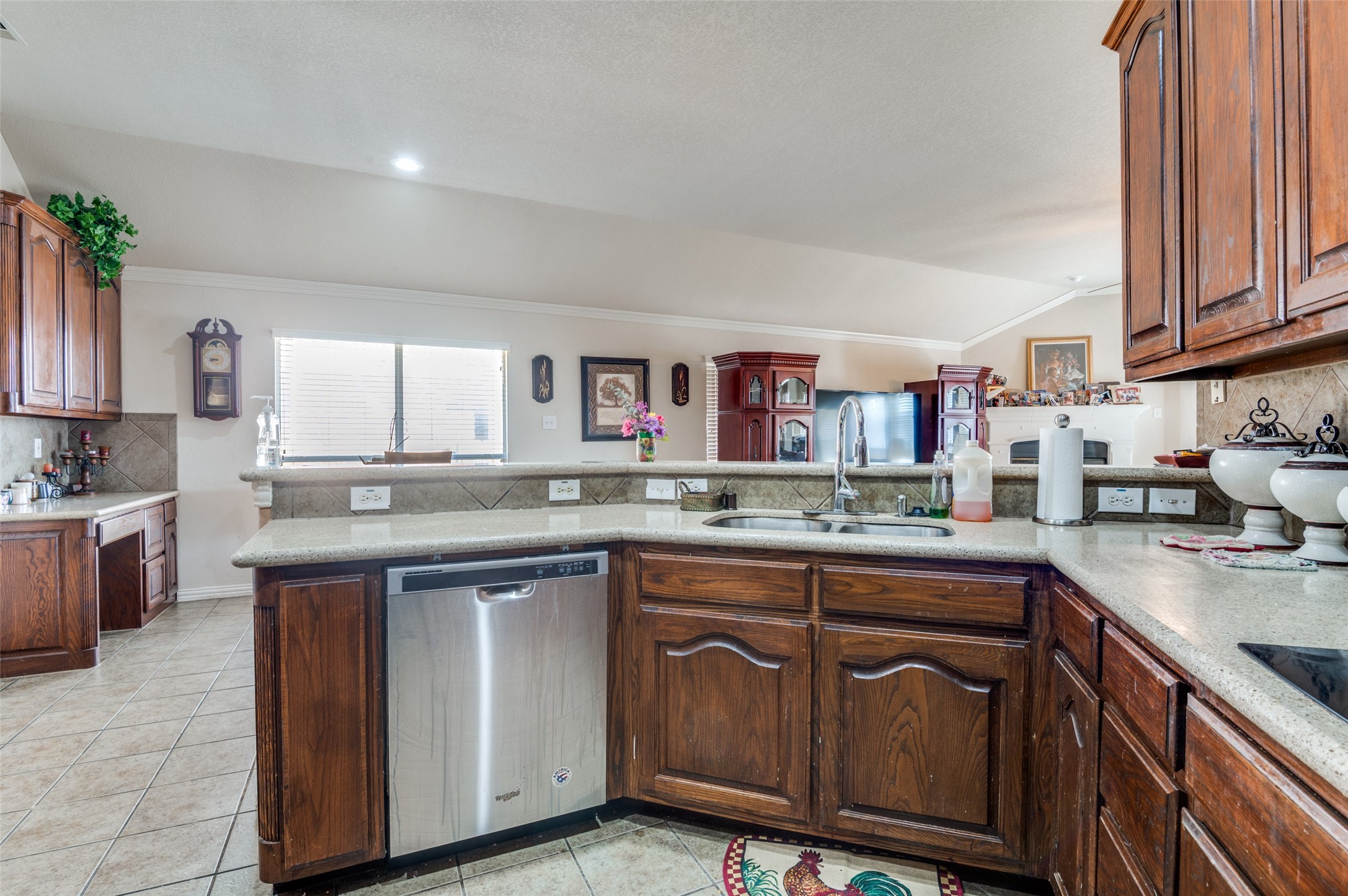 626 Saddlebrook Desoto TX 75115