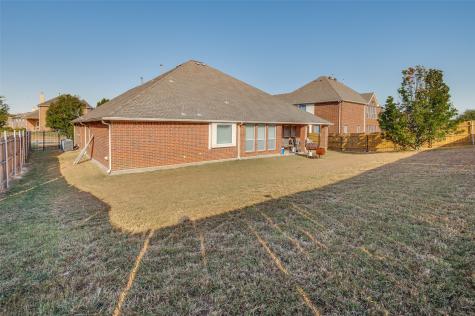 626 Saddlebrook Desoto TX 75115