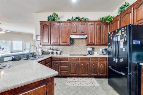 626 Saddlebrook Desoto TX 75115