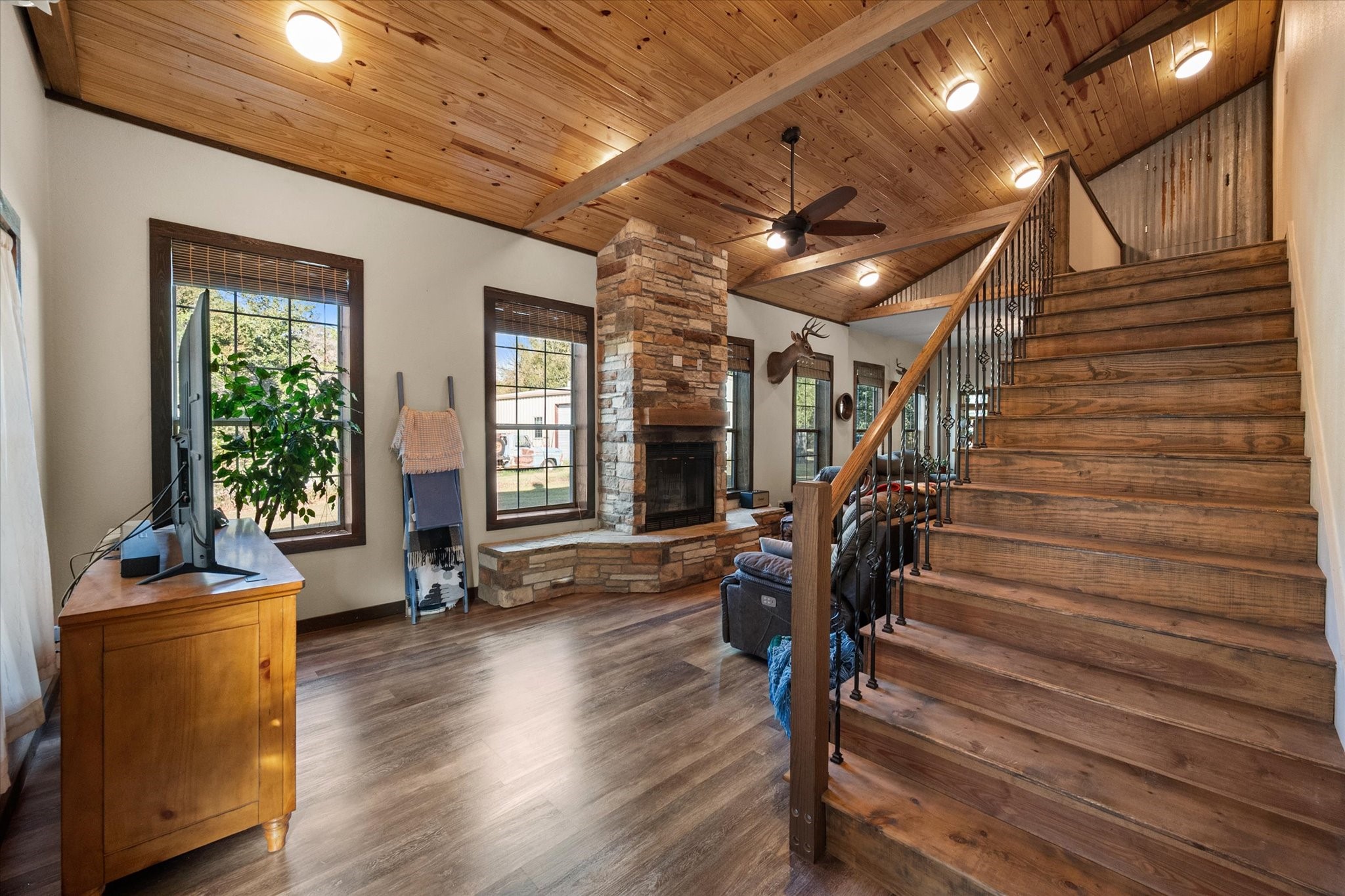 5827 SE County Road 1095 Corsicana TX 75109